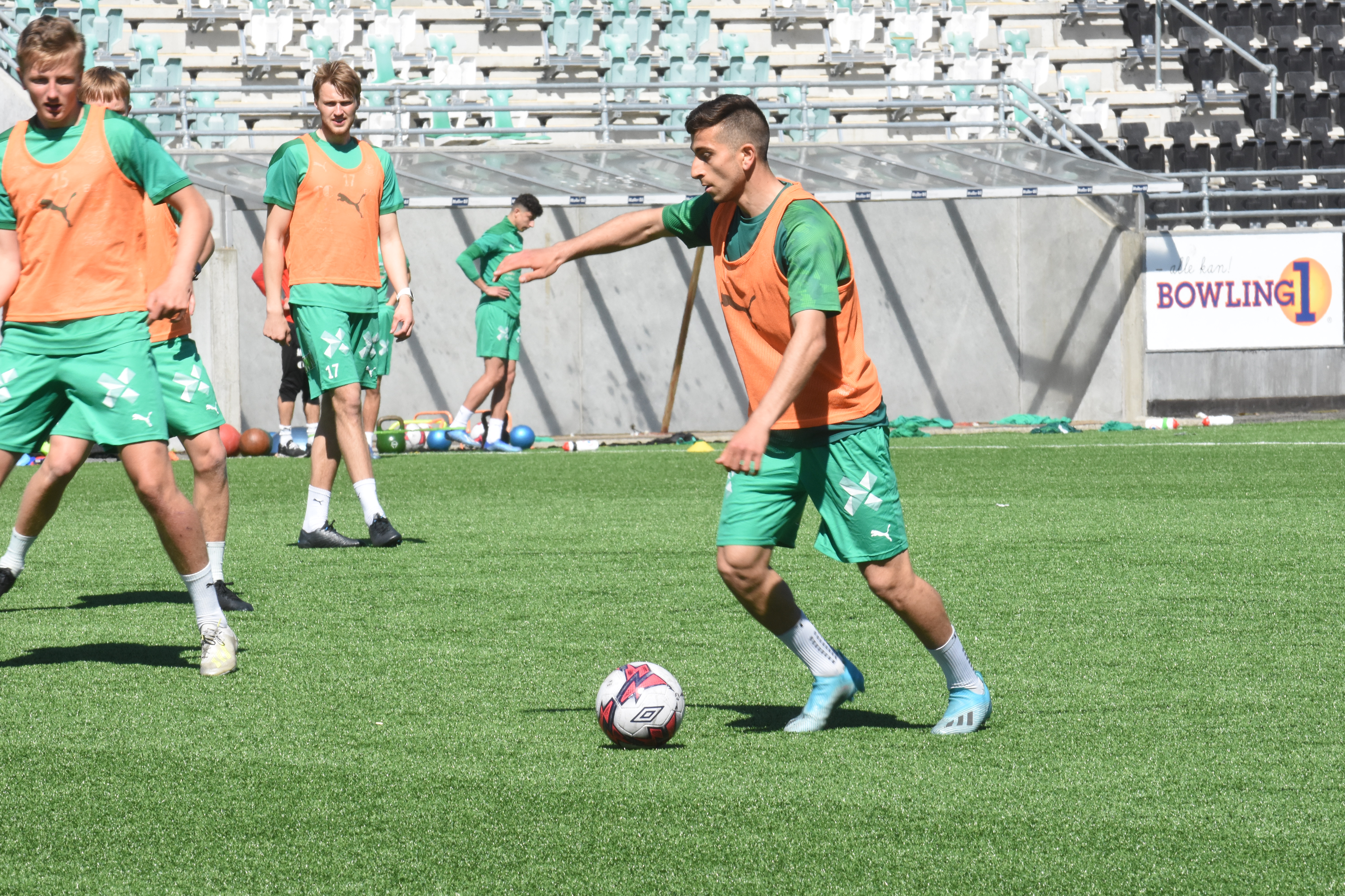 25. Davod Arzani
